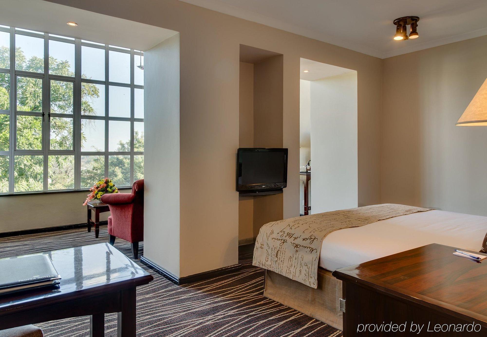 Protea Hotel By Marriott Blantyre Ryalls Exterior photo